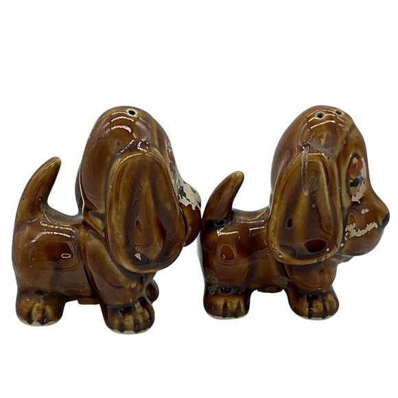 VINTAGE HOUND DOGS SALT & PEPPER SHAKERS CERAMIC TLC NEEDED - Picture 2 of 5